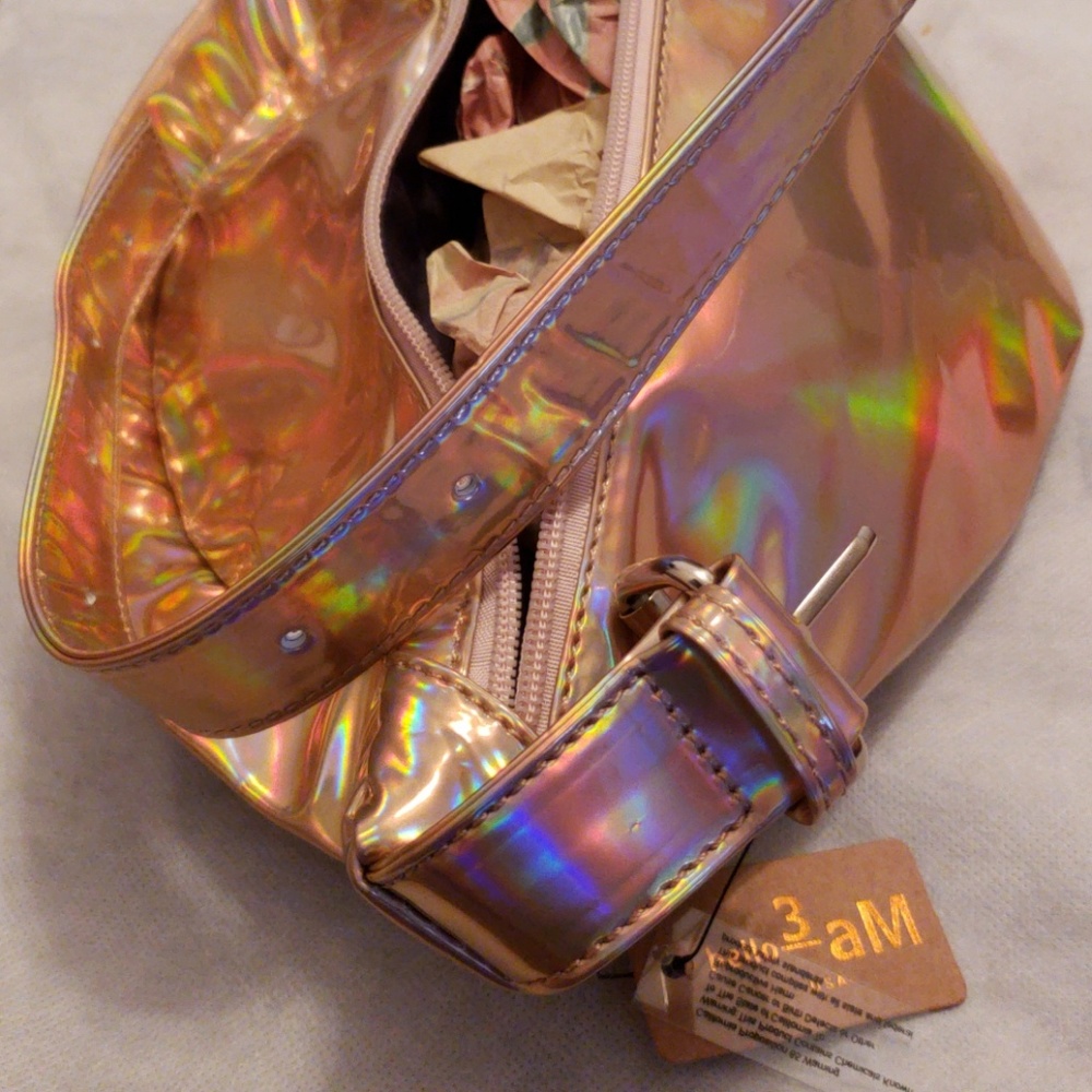 NWOT ROSE GOLD large fanny pack - Picture 3 of 5